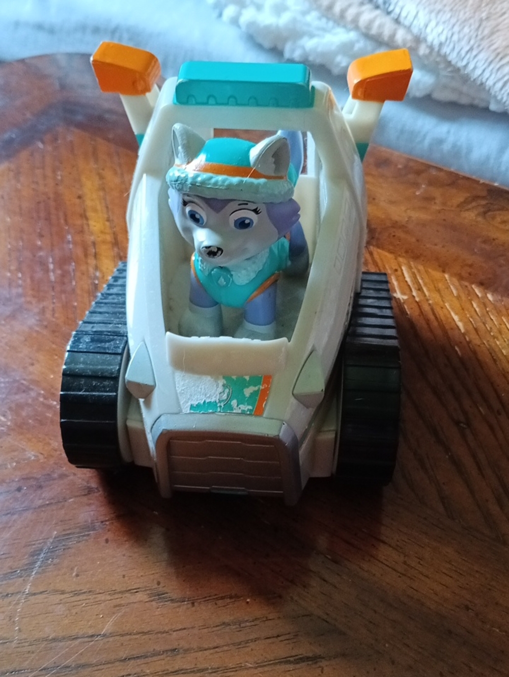 Paw Patrol Everest Snowmobile Vehicle - White, Teal & Orange